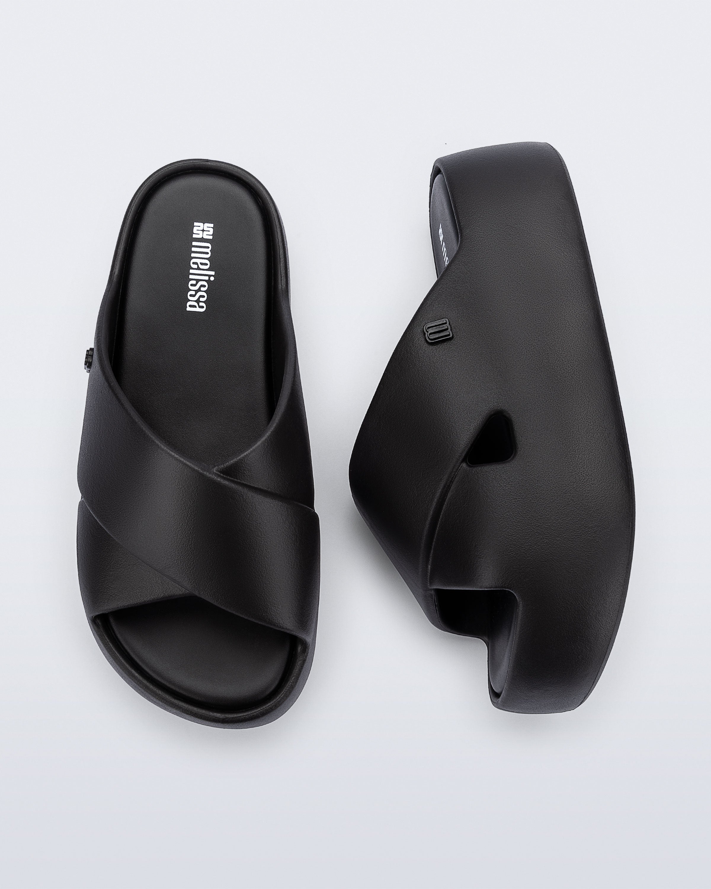Melissa Free Cross