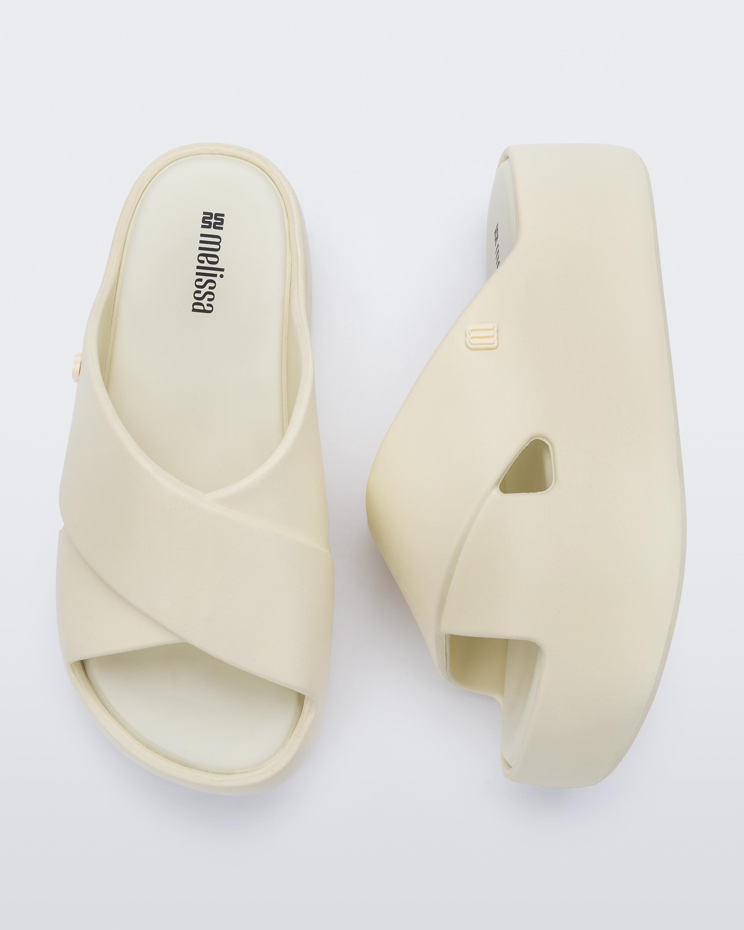 Melissa Free Cross